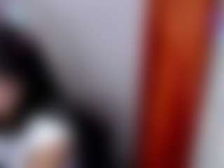 Live cam show with emerald00 - Body Massage on Camming Site