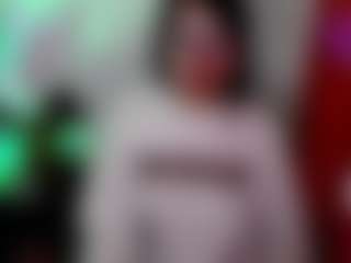 Live cam show with emerald00 - Smoking on iamadamtest123.com