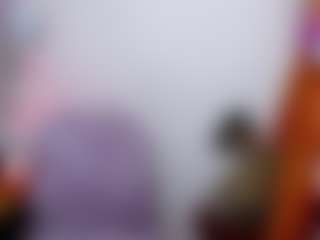 Live cam show with emerald00 - Smoking on Camsoda