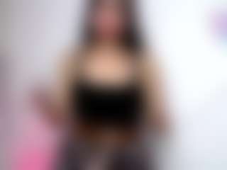 emerald00's Live Sex Cam Show