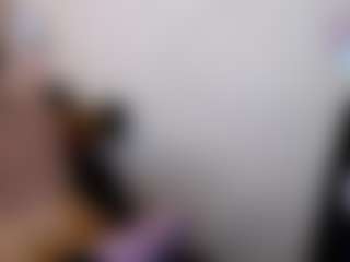 Live cam show with emerald00 - Athletic Teen (18+) on instabang