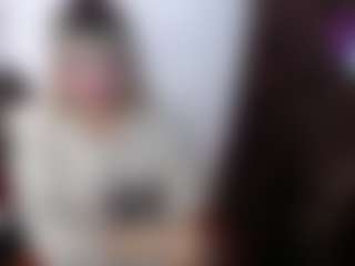 Live cam show with emerald00 - Flashing on Cam Slut