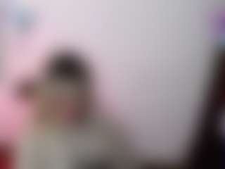 emerald00's Live Sex Cam Show