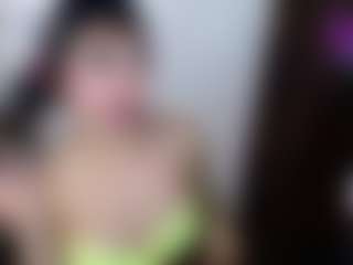 Live cam show with emerald00 - Athletic on ObeyMaria