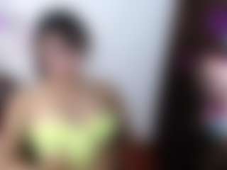 Live cam show with emerald00 - Smoking on SpunkLive