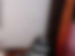 Show en direct avec emerald00 - Smoking sur Camsoda