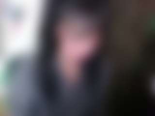 Live cam show with emerald00 - Camel Toe on CamwithHer