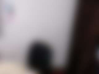 Live cam show with emerald00 - Smoking on Camsoda