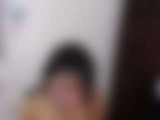 emerald00's Live Sex Cam Show