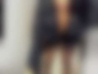 Live cam show with HannaEbony - Ebony on TeamSkeetLive | colombia