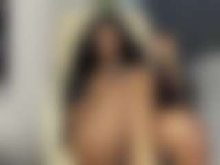 Live cam show with HannaEbony - Black on Camsoda