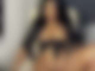 Live cam show with HannaEbony - Small Tits on pussylord.com