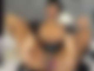 Live cam show with HannaEbony - Ebony on Big Tits | colombia