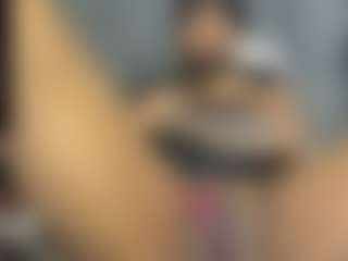 Live cam show with HannaEbony - Spank Ebony on Camiplay Live
