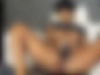 Live cam show with HannaEbony - Ebony Small Tits on fapnchat