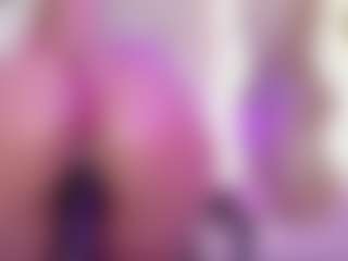 Live cam show with miss-amarantha - Oil on Camsoda