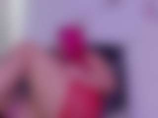 Live cam show with miss-amarantha - Oil on googirlz