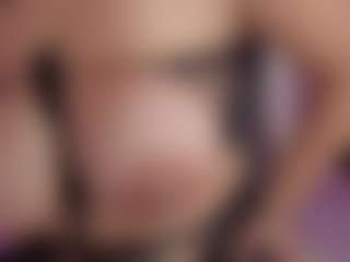 Live cam show with miss-amarantha - Mature MILF on Camsoda