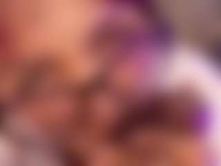 Live cam show with Veronica - Middle Aged on Milfs Live