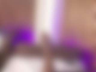 Live cam show with Veronica - Glasses on Camsoda