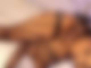 Veronica MILF webcam performer live streaming