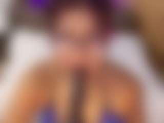 Live cam show with Veronica - Glasses on xxxlivecams.org