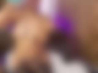 Live cam show with Veronica - Double Penetration on Camsoda