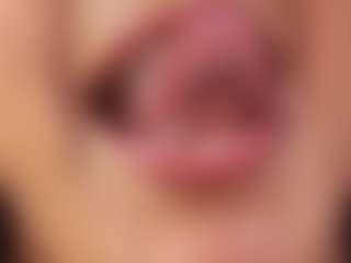 Live cam show with Veronica - Handjob on Camsoda