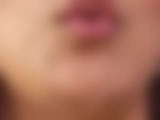 Live cam show with Veronica - Fingering MILF on hrnylive.com