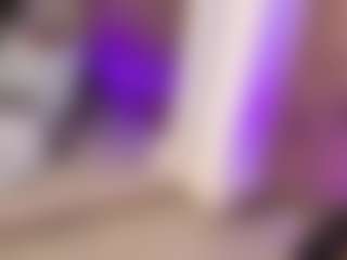 Live cam show with Veronica - Red Hair Amateur on Camsoda