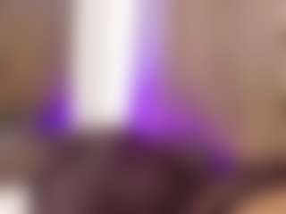 Live cam show with Veronica - Mature on Camsoda