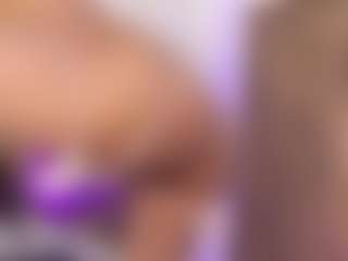 Live cam show with Veronica - Brown Eyes on Camsoda