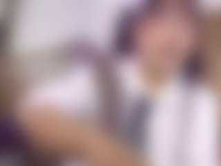 Veronica MILF webcam performer live streaming
