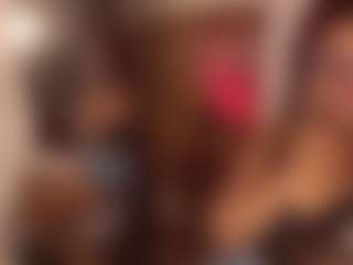 Live cam show with Veronica - Glasses on Fling VIP Chat