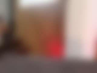 Spettacolo in cam dal vivo con Veronica - Small Tits Mature su Camsoda
