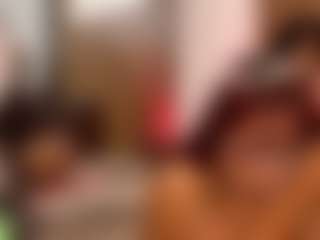 Veronica MILF webcam performer live streaming