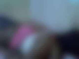 Live cam show with CuteJasmine1 - Black MILF on dropp.cam