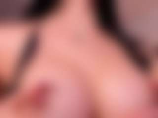 Live cam show with Samantha-Brooke - Big Tits on TeamSkeetLive