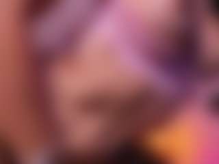 Live cam show with Samantha-Brooke - Average on CamwithHer