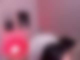 Live cam show with Samantha-Brooke - Deepthroat on TeamSkeetLive