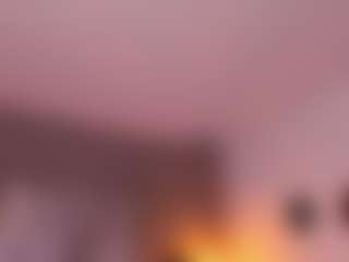 Live cam show with Samantha-Brooke - Young Adult on Mixed Magazine Live