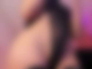 Live cam show with Samantha-Brooke - Solo on Camsoda