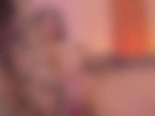 Live cam show with Samantha-Brooke - Deepthroat on Camsoda