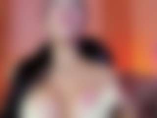 Live cam show with Samantha-Brooke - Oil on Mixed Magazine Live