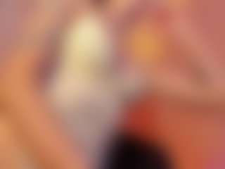 Live cam show with Samantha-Brooke - Ahegao on Soda Cam
