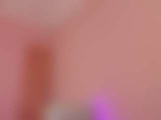 Live cam show with Samantha-Brooke - Ride on Camsoda