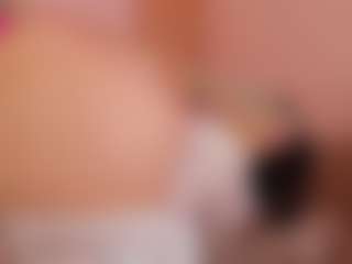 Live cam show with Samantha-Brooke - Teen (18+) on Camsoda