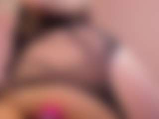 Samantha-Brooke's Live Sex Cam Show