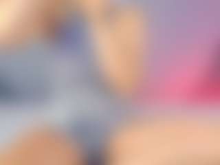 Live cam show with Sarita-Duque - Striptease Young Adult on livesuperchat.net