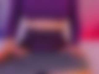 Live cam show with Sarita-Duque - Striptease MILF on liverealitysex.com